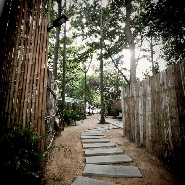 BEACH HOUSE CAMP PATTAYA 