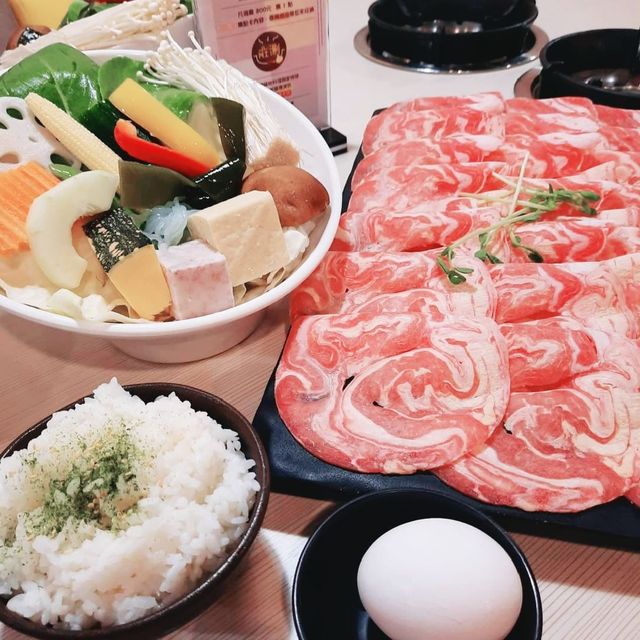 【新北】火鍋推薦|痛風海鮮大餐|豐富肉品、湯頭|莊涮鍋物料理