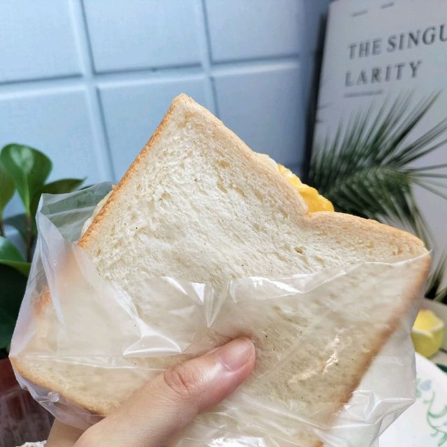 晨吉司漢肉排蛋吐司新莊丹鳳店，Q彈香甜的肉排蛋土司