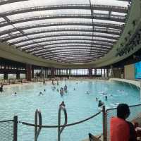 由朝玩到閉館嘅香港海洋公園水上樂園