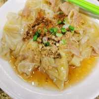 Luak Bay Food Court, Miri