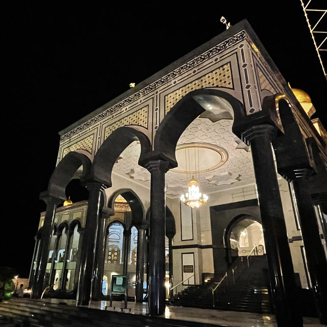 Jame' Asr Hassanal Bolkiah Mosque