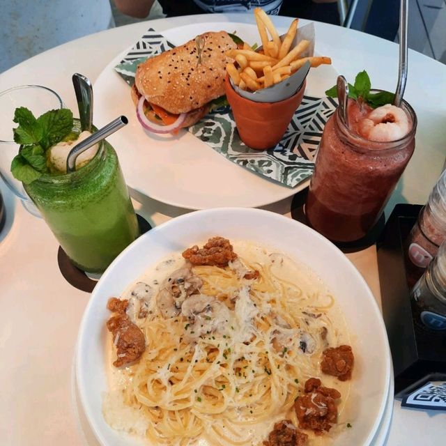 Luncheon at plan B