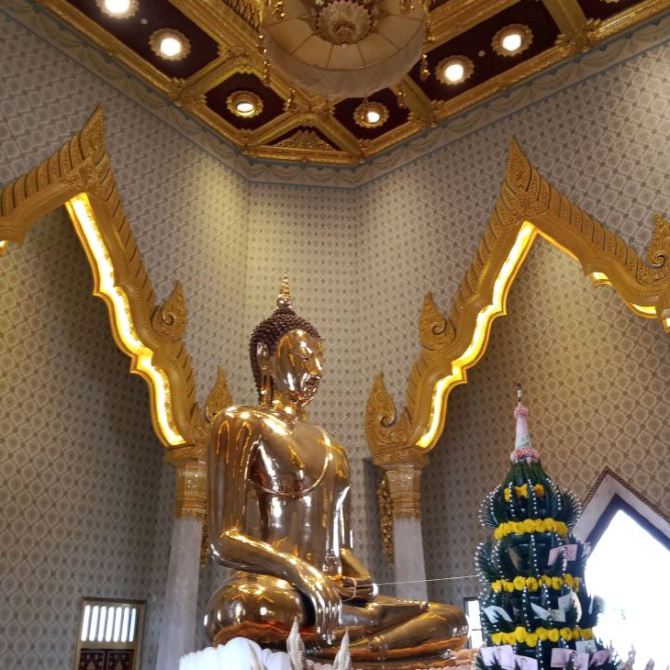  พระพุทธรูปทองคำบริสุทธิ์ขนาดใหญ่ที่สุดในโลก