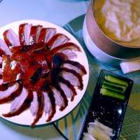 好食片皮鴨嘆無敵海景豪華影音器材貴賓廳