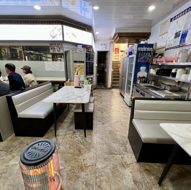 칭다오 주당들의 오아시스, 어떤 안주든 맛있기로 유명한 로컬식당..용우동