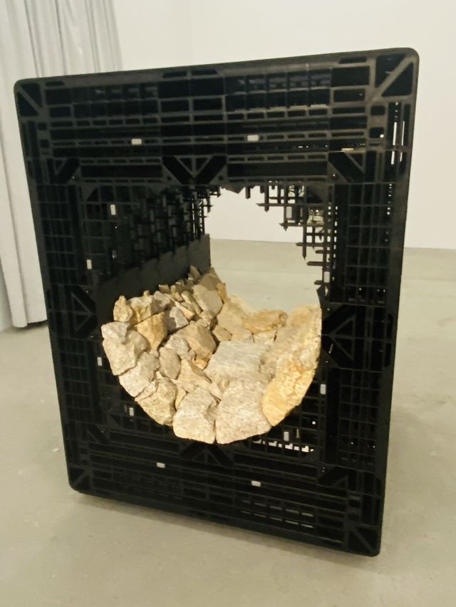 在大館參觀藝術品
