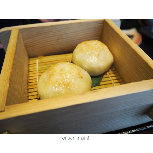 野沢菜のおやき、リンゴジュース🍎など長野を感じられる朝食🍱