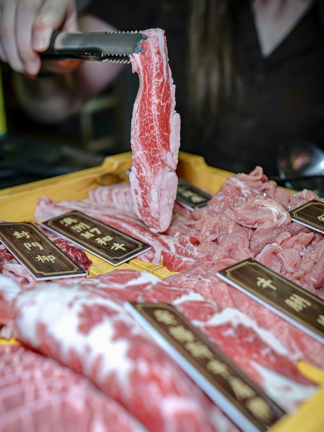 天下糧倉食火鍋，八款牛肉夠晒多