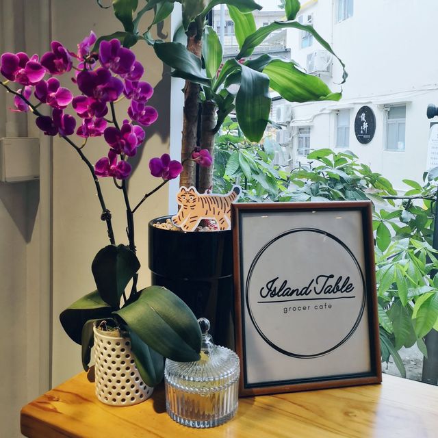歐陸風格優雅白色小屋cafe🥳