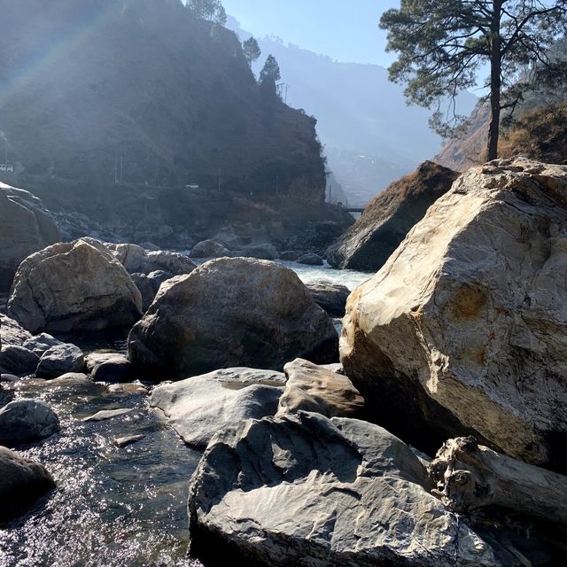 kashawari river beach Himachal Pradesh 