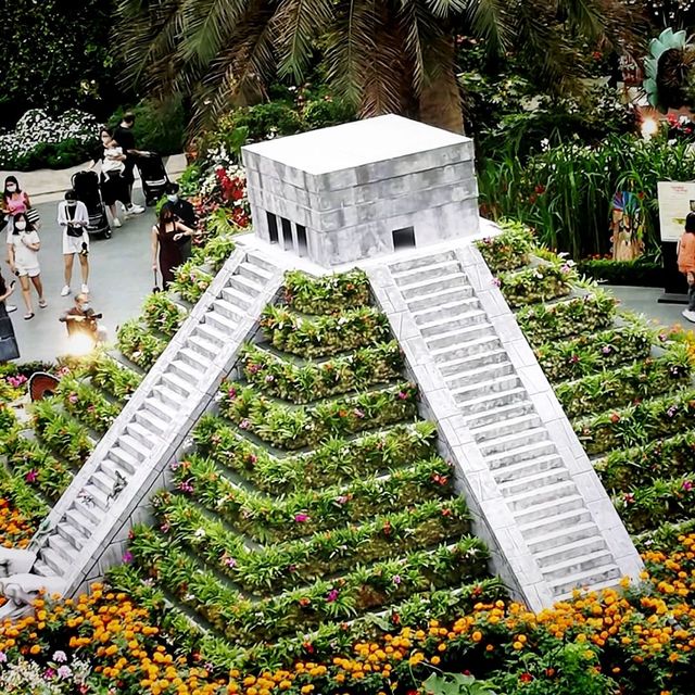 The Hanging Gardens - Mexican Roots 