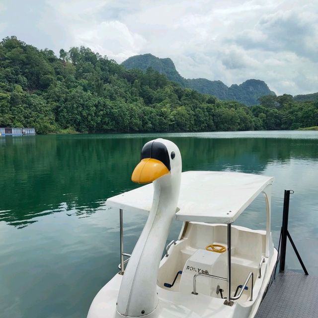 Legendary & Serenity of Blue Lake,  Bau