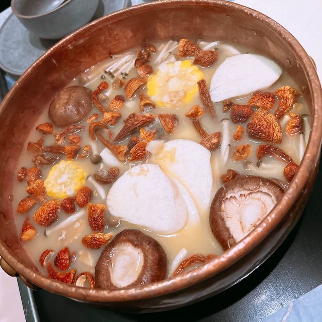 《高質 醉胡爐 火鍋店》  《高質 醉胡爐 火鍋店》