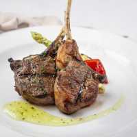 THE CHEF'S TABLE at Sheraton Grande Sukhumvit, A L