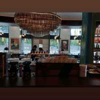 A la carte buffet breakfast