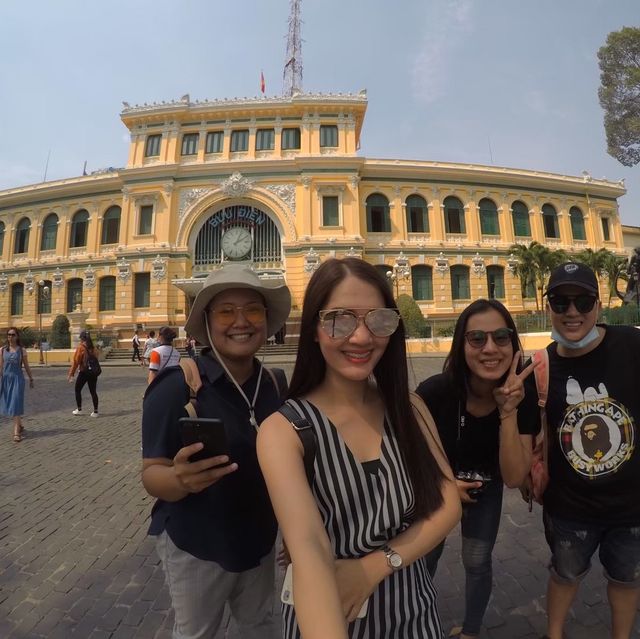 แวะเช็คอินที่ Central Post Office ในโฮจิมินห์ 