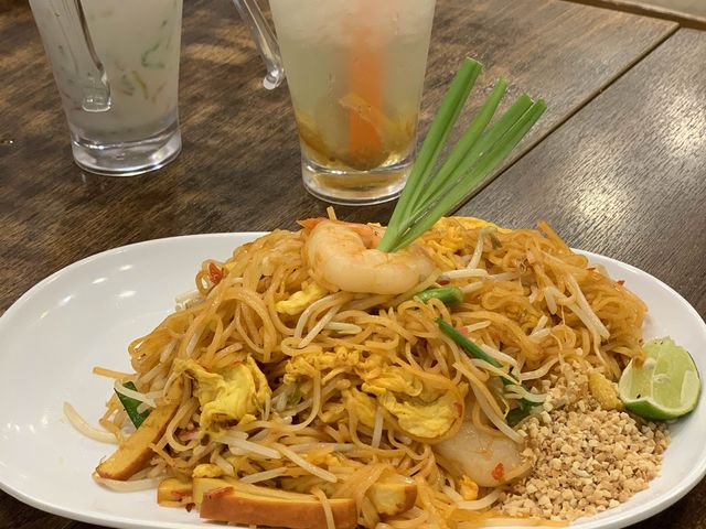 旺角CP值超高嘅泰菜 必試火山排骨😍