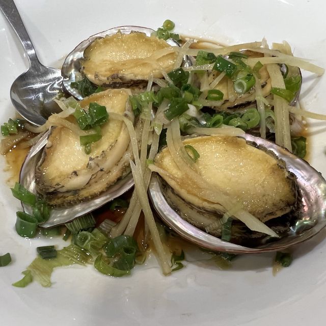 每位$380 海鮮餐🦞😘，巧抵巧抵🥳