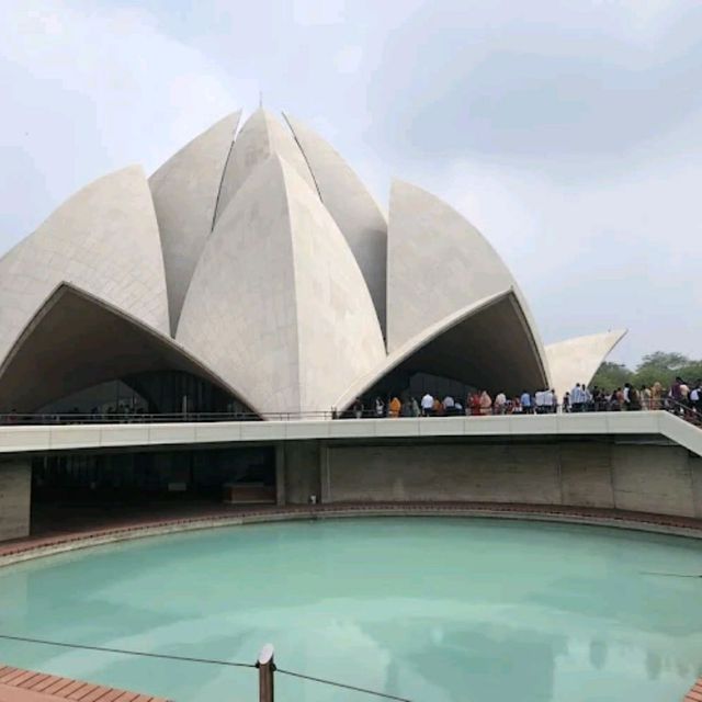 📍 Lotus Temple 