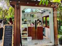 คาเฟ่ Hydeh Haus สวนสวยในบ้านหลังใหญ่