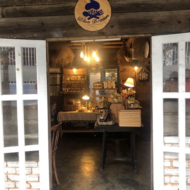 Lovely tea cafe in Dalat! 