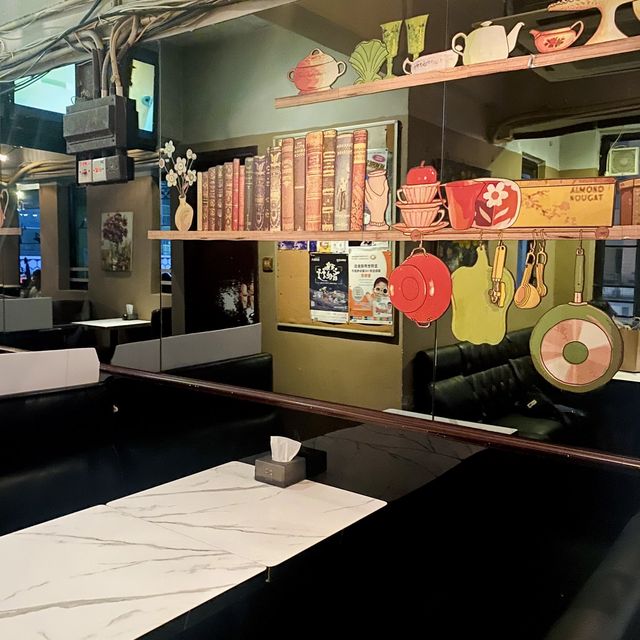 舒服聚會cafe x 塔羅牌特飲