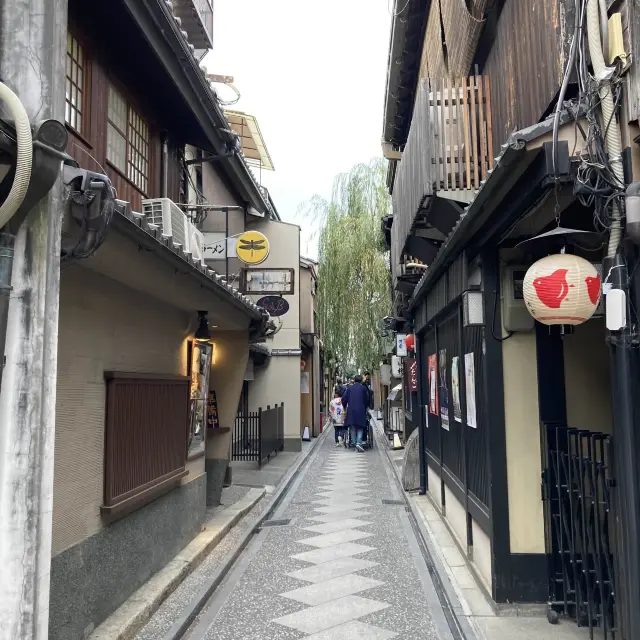 京都　先斗町を散策