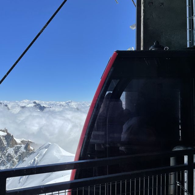 Mountain Top, Cloud and Snow