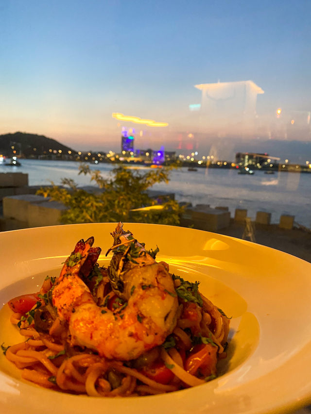 [食.東涌] 喜來登酒店旁 落地大玻璃西餐廳