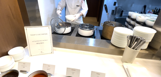 가성비 최강의 호텔 밥집? 풀만 호텔!