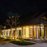 The Laekhong River Resort

