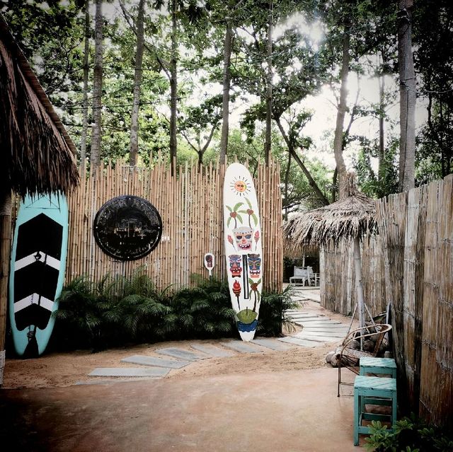 BEACH HOUSE CAMP PATTAYA 