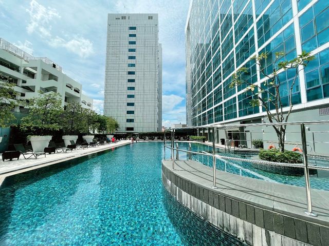 Turquoise swimming pool at Orchard Hotel