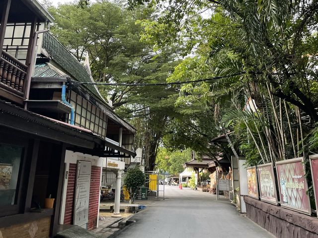 ฝึกจิตนั่งสมาธิที่วัดสังฆทานกันค่ะ