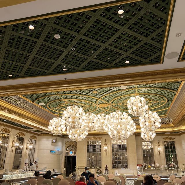 歷山酒店假日早午自助餐