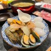 《🇯🇵日式任食和牛海鮮火鍋! 壽喜燒x最新山椒香雞湯✨》 
