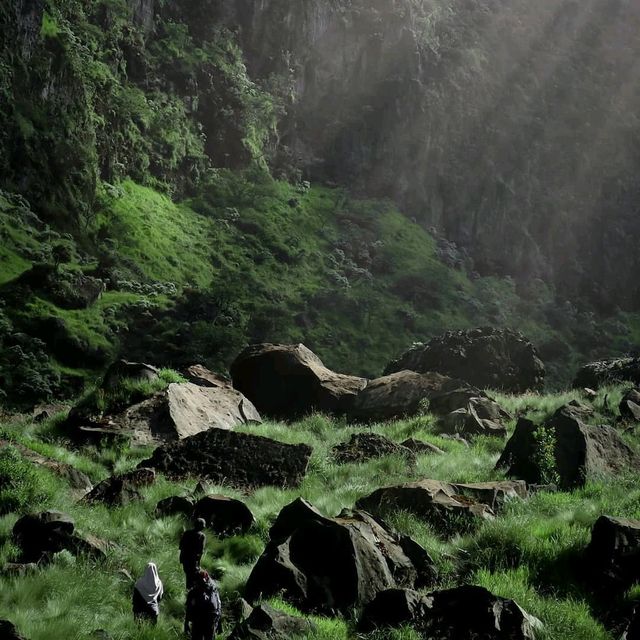 SUMBING MOUNTAIN
