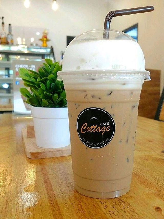 Cafe' cottage