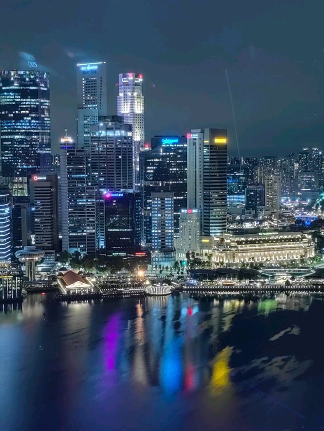 Day and Night @Infinitypool MBS 