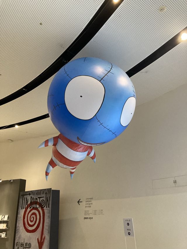 기기괴괴 매니아틱한 팀버튼 특별전🌀