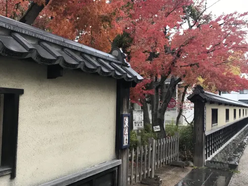 【長野】古いお城に紅葉が映える!松代城趾をご紹介