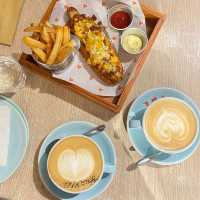 九龍城｜老字號中藥行活化為 cafe 