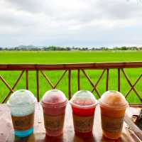 กลางนาคาเฟ่

 นครนายก