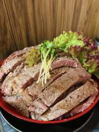 豐富丼飯