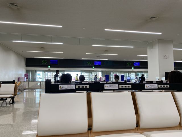 南国ムード漂う那覇空港