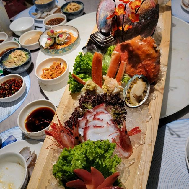 一站式品嚐台式小食+刺身+雞煲+藥膳火煱，任飲任食挑戰大胃王😂