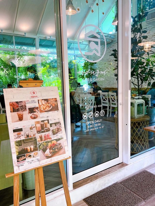 曼谷花園咖啡店☕️泰國菜館