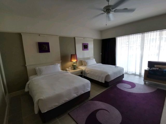 Pool access ที่อังสนา ลากูนา ภูเก็ต
