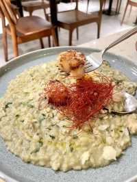 Potluck Eatery 簡約木系pet friendly cafe